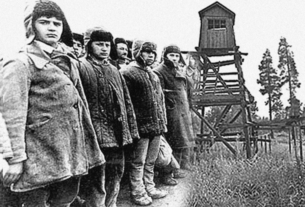 В период массовых политических репрессий В период массовых политических репрессий